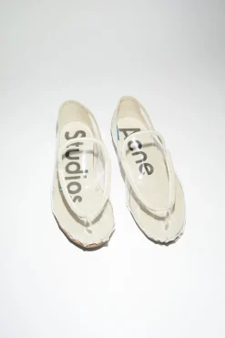 E Slip-On-Schuhe