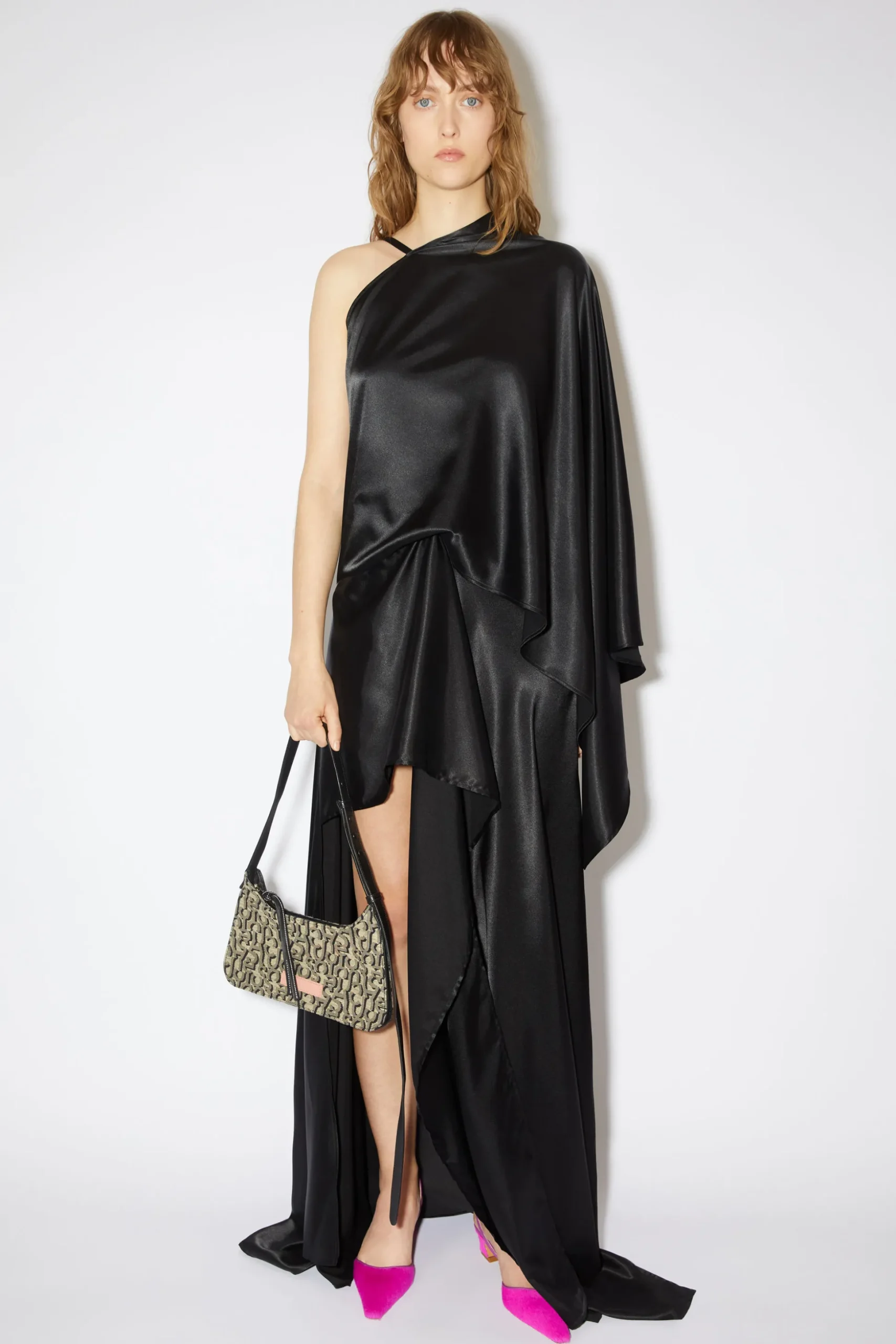 Asymmetrisches Kleid Aus Satin