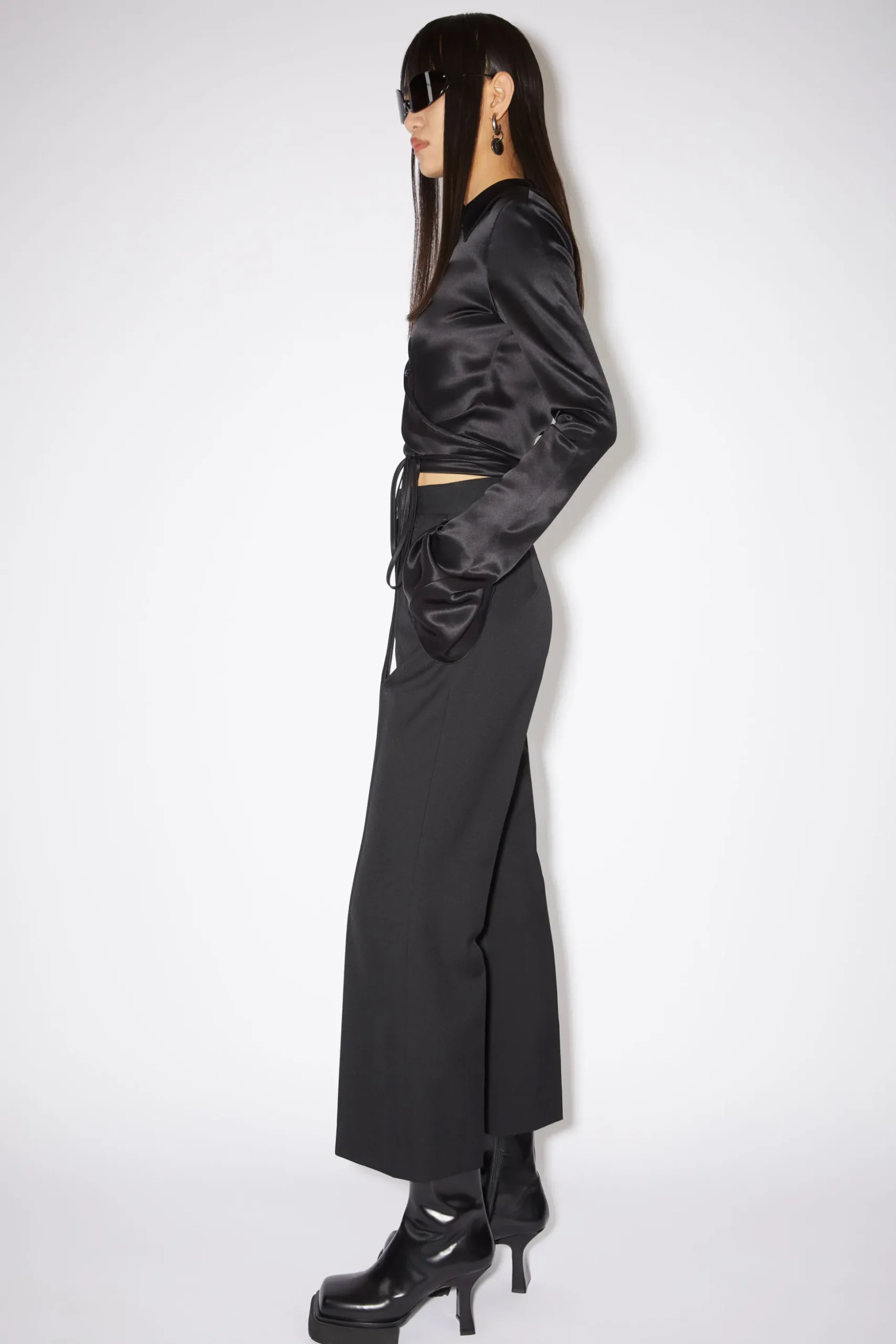 Ausgestellte Hose