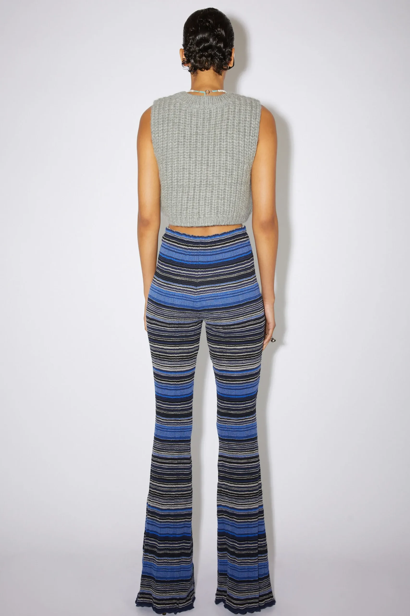 Ausgestellte Hose Aus Rippstrick