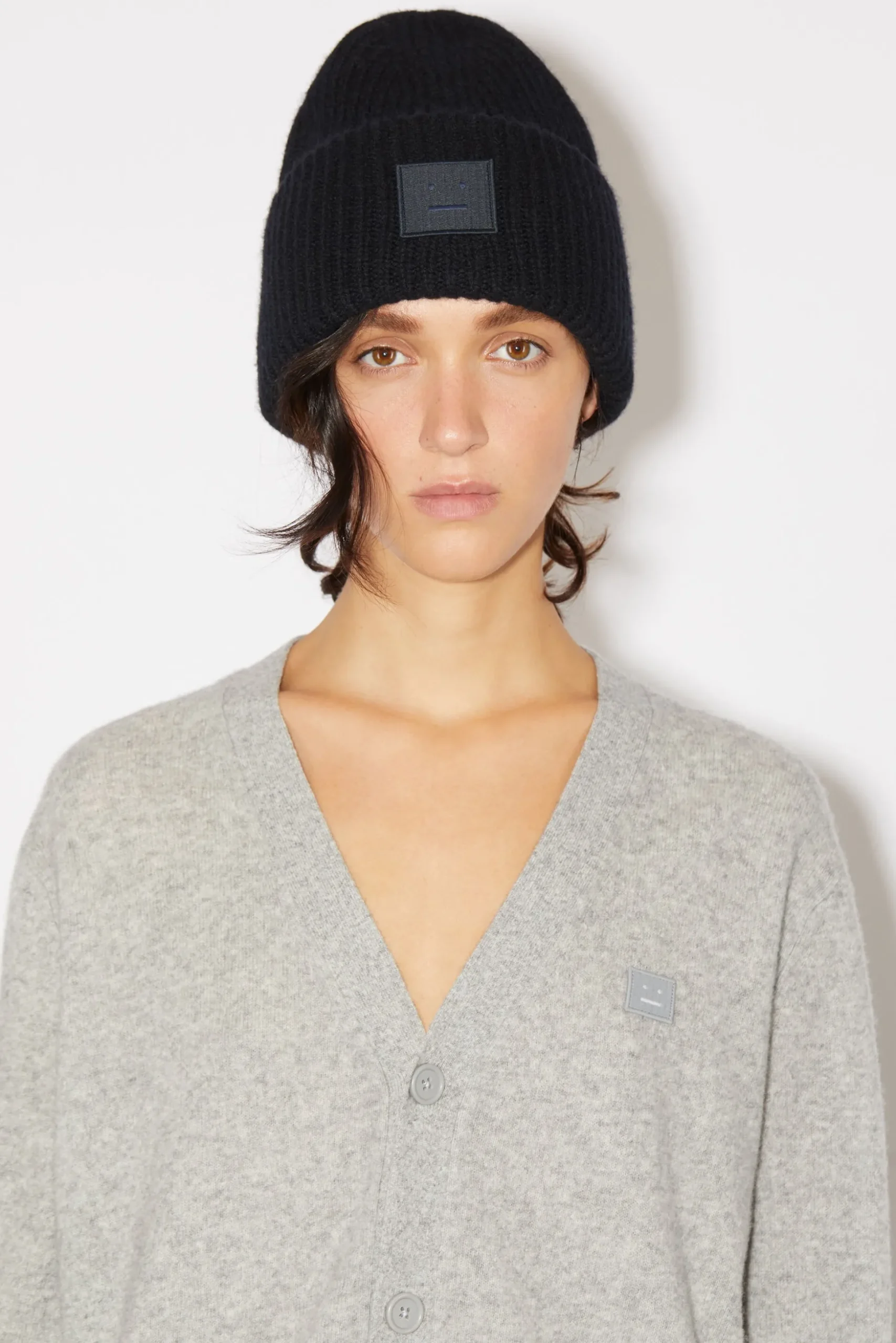 Beanie Mit Grosem Face-Logo