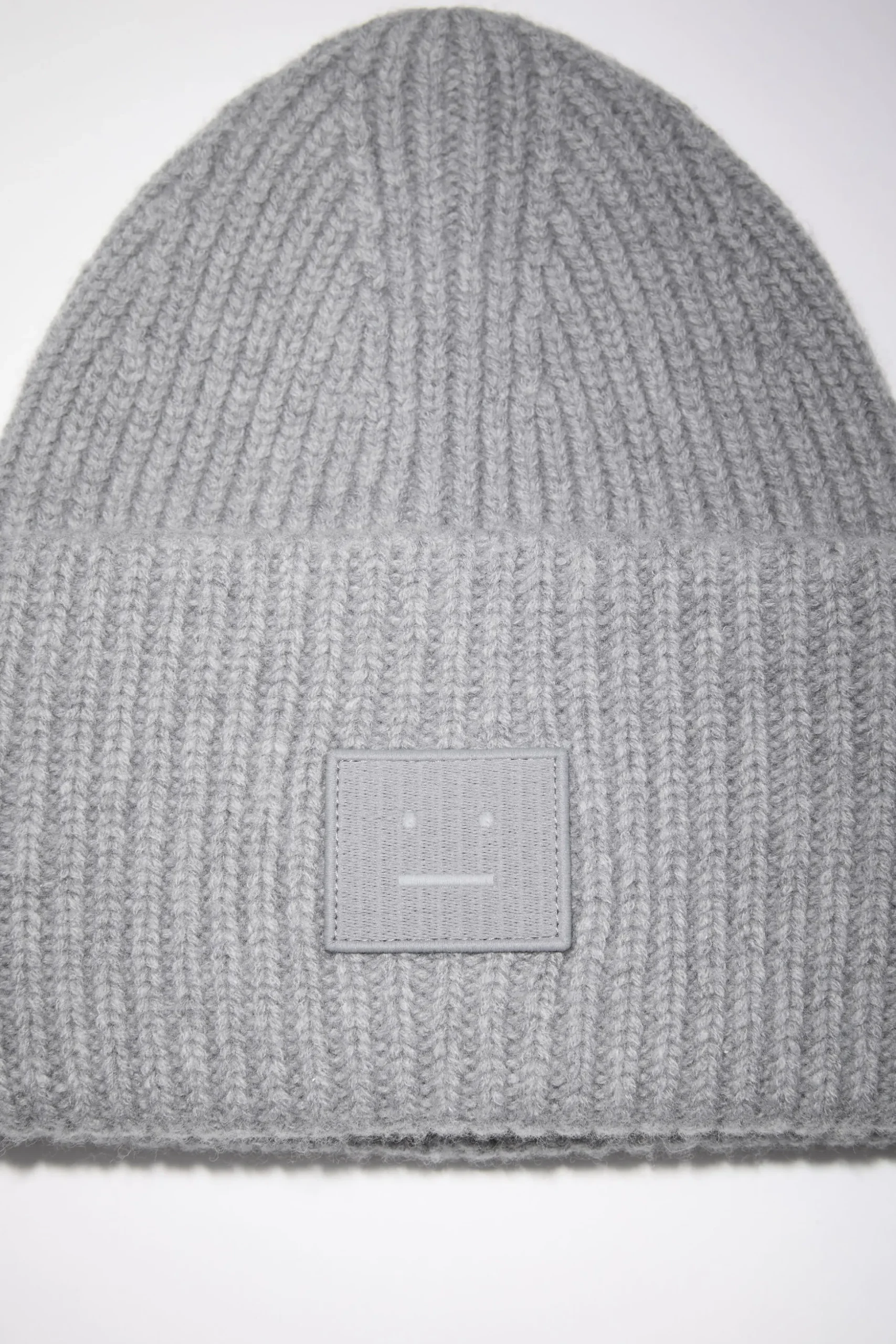 Beanie Mit Grosem Face-Logo