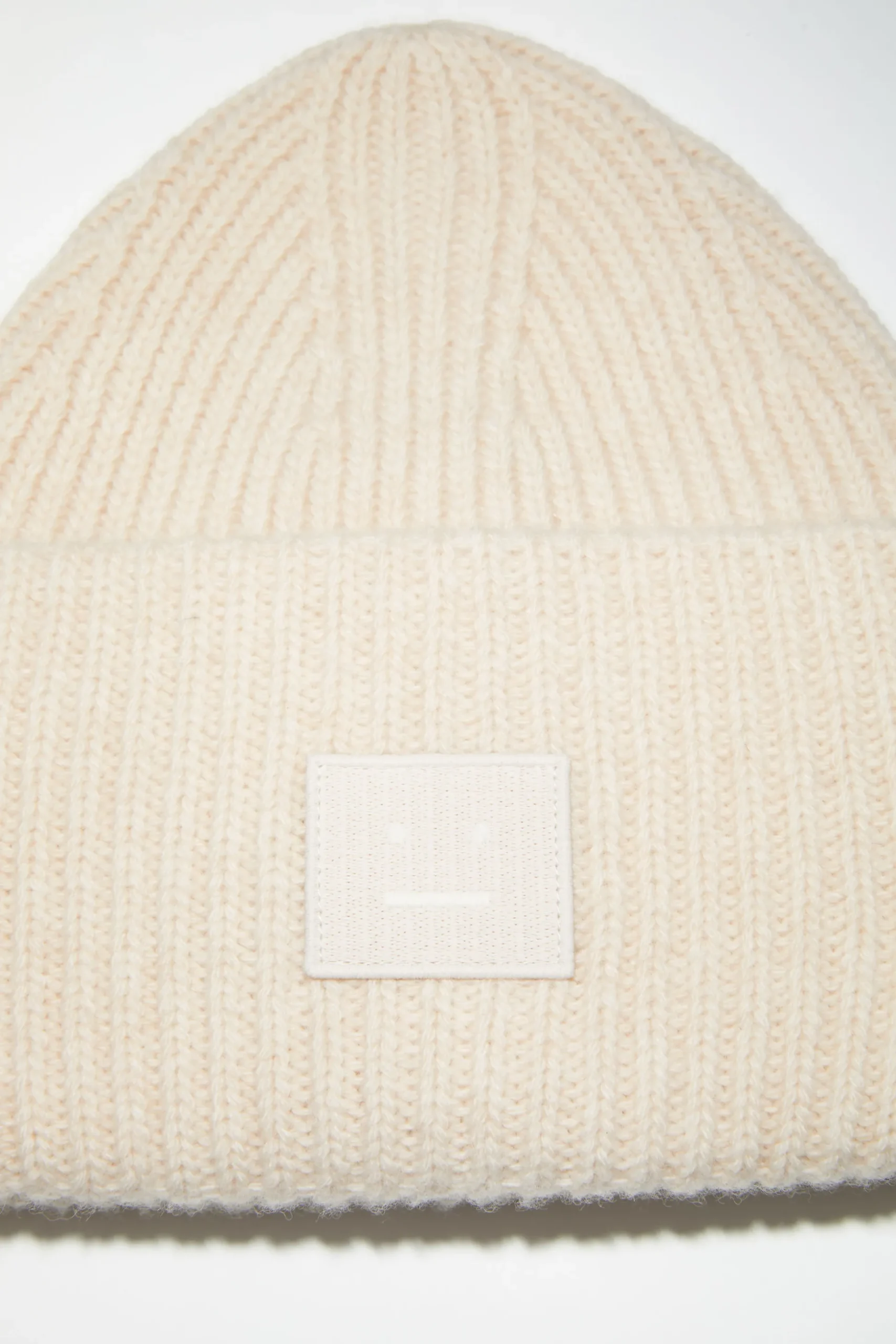 Beanie Mit Grosem Face-Logo
