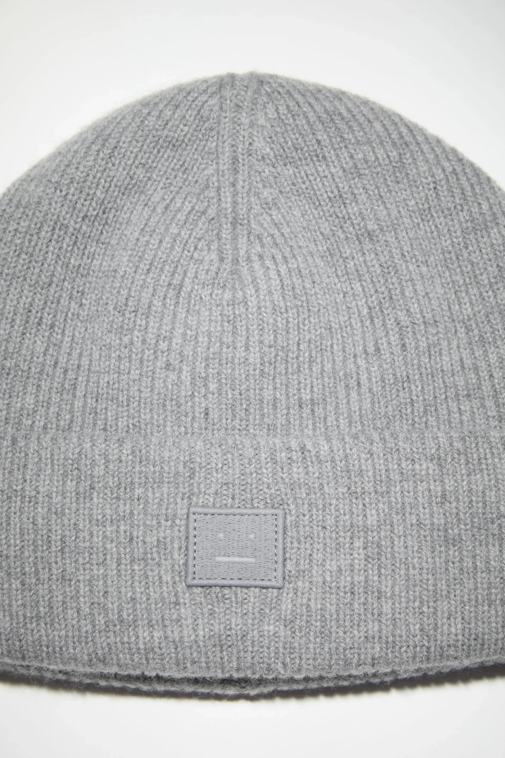 Beanie Mit Kleinem Face-Logo