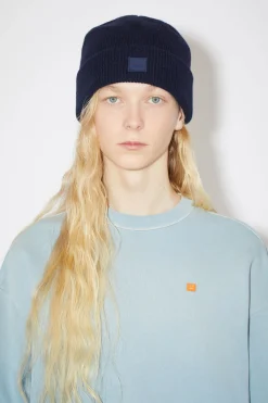 Beanie Mit Kleinem Face-Logo