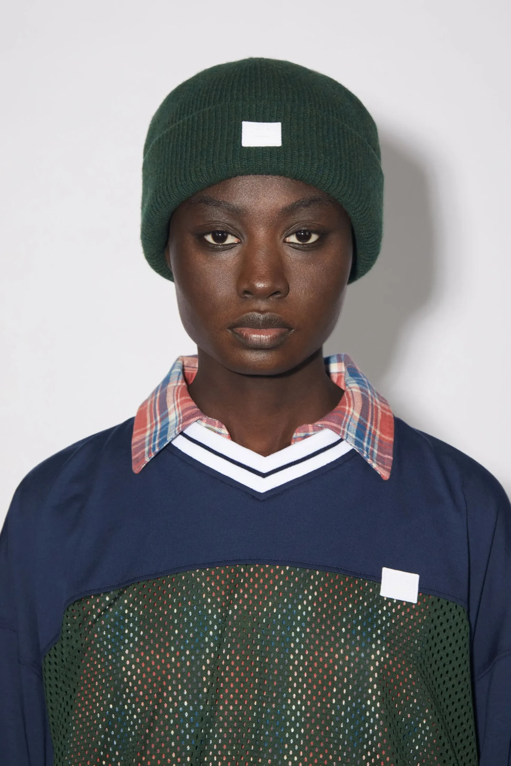 Beanie Mit Kleinem Face-Logo