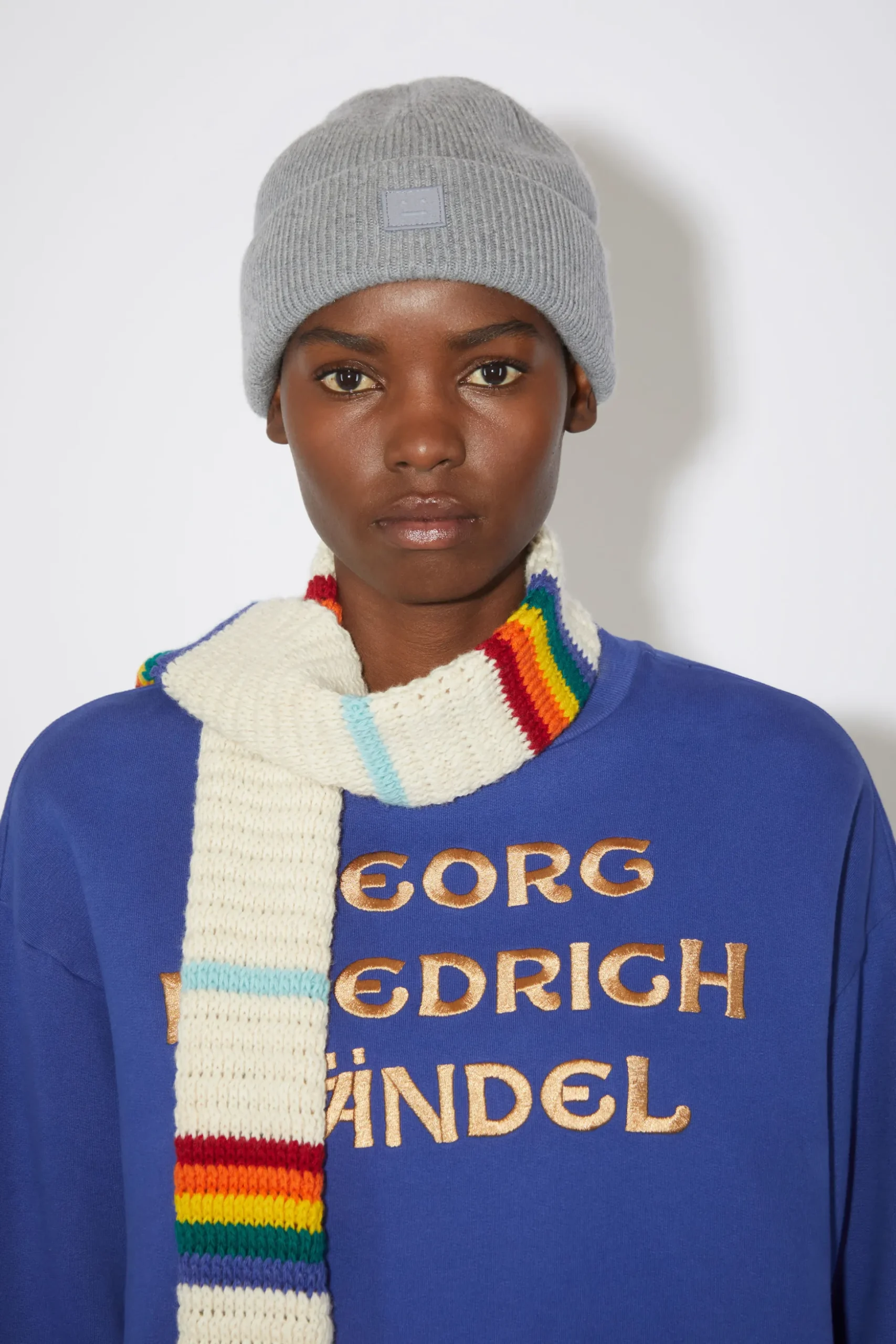 Beanie Mit Kleinem Face-Logo