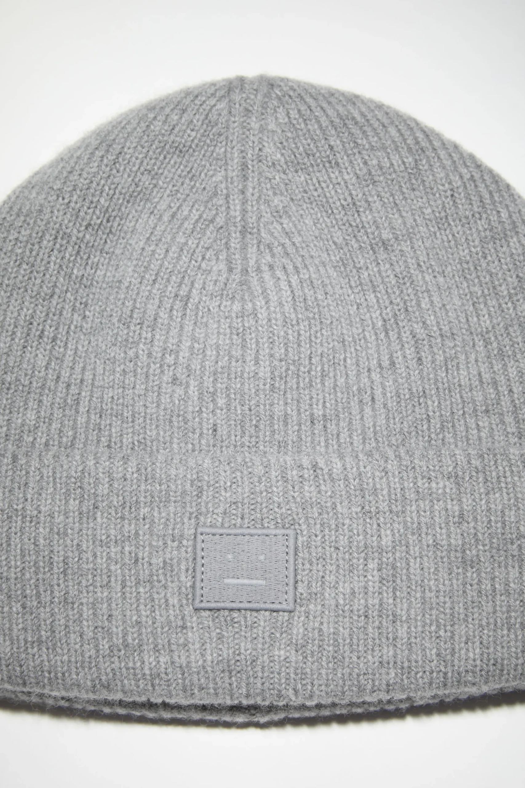Beanie Mit Kleinem Face-Logo