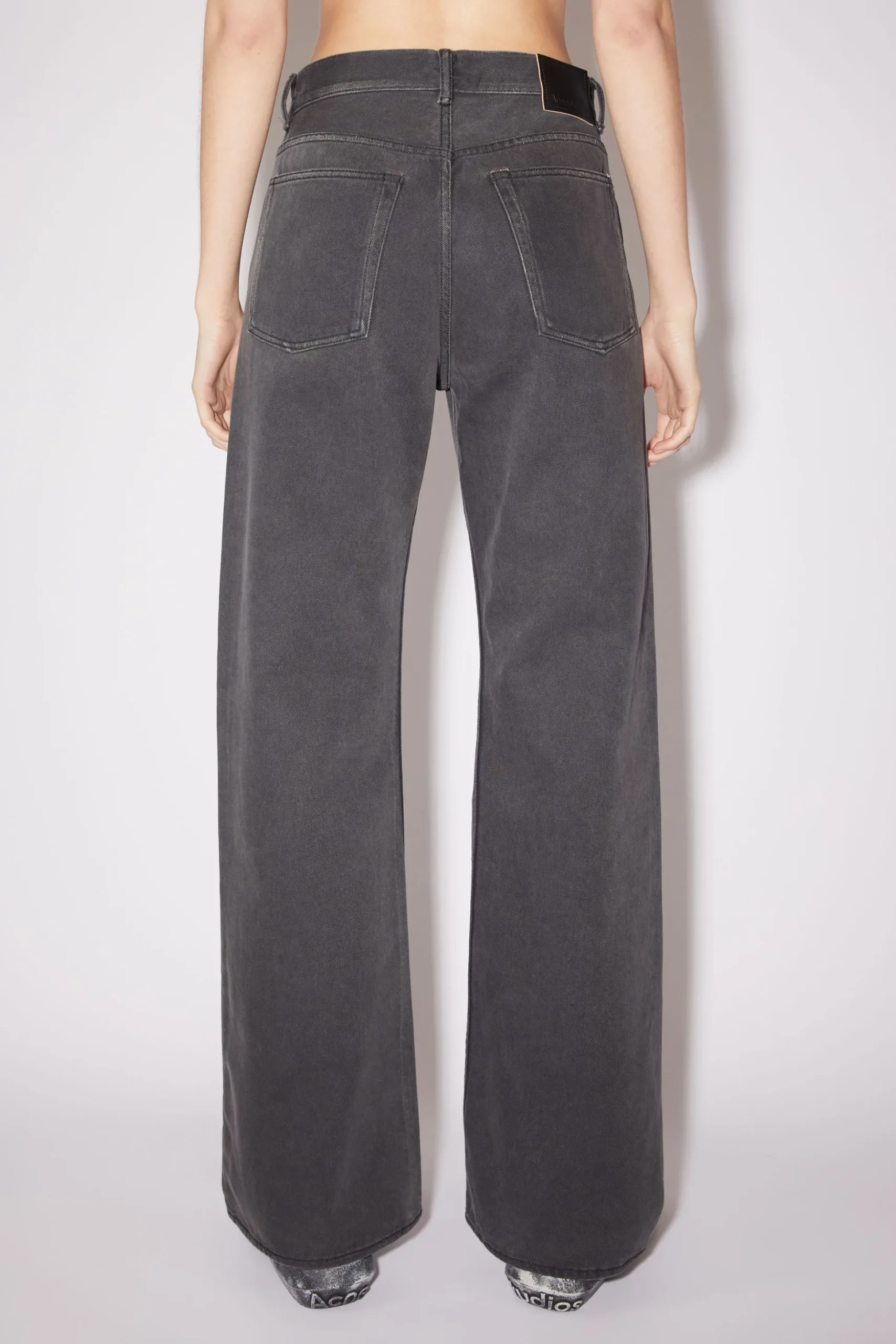 Bootcut-Jeans In Lockerer Passform