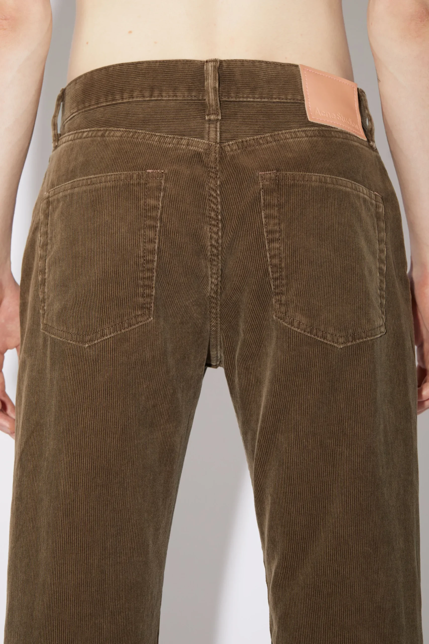 Cord-Jeans Mit Ausgestellter Passform