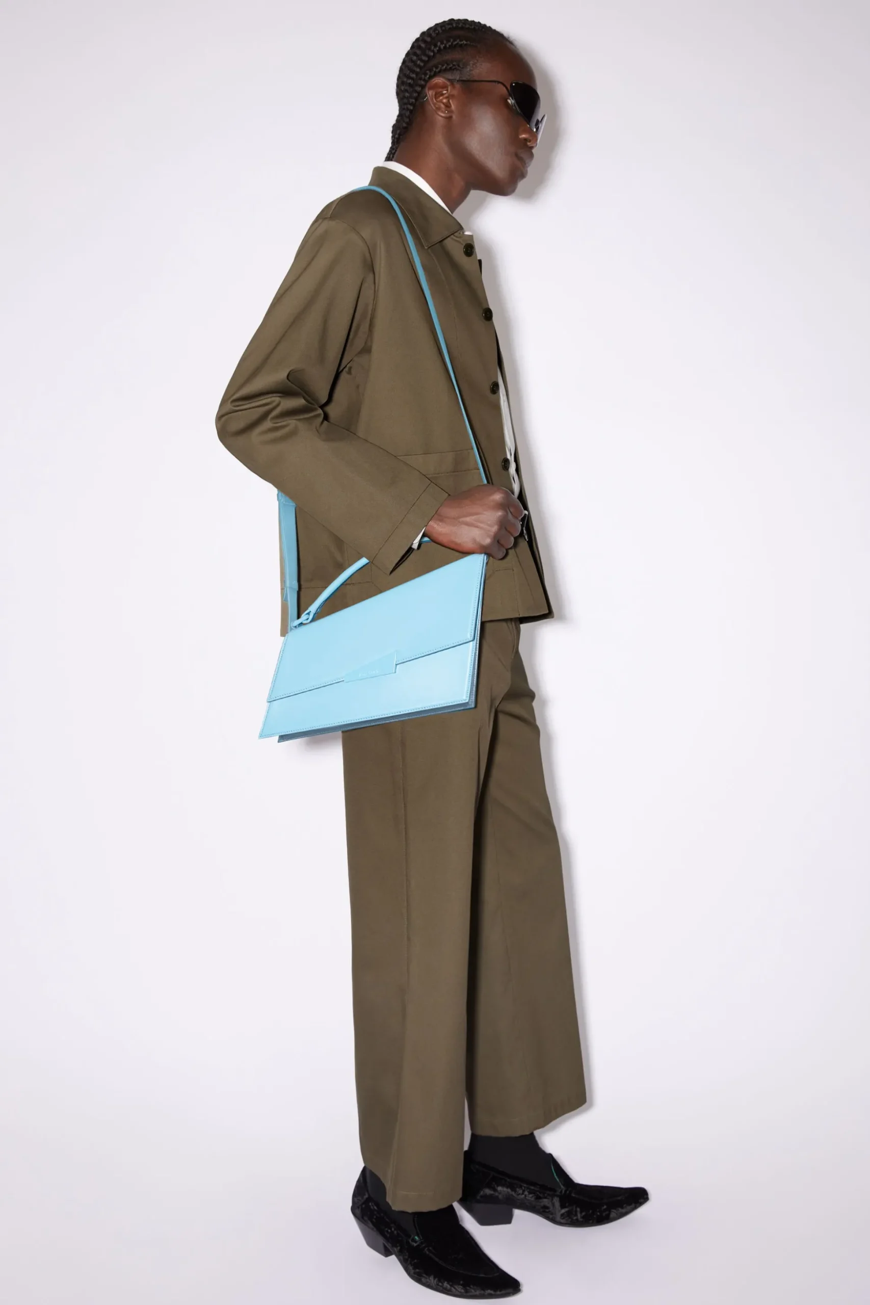 Deformierte Handtasche