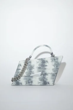 Deformierte Handtasche