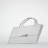 Deformierte Handtasche