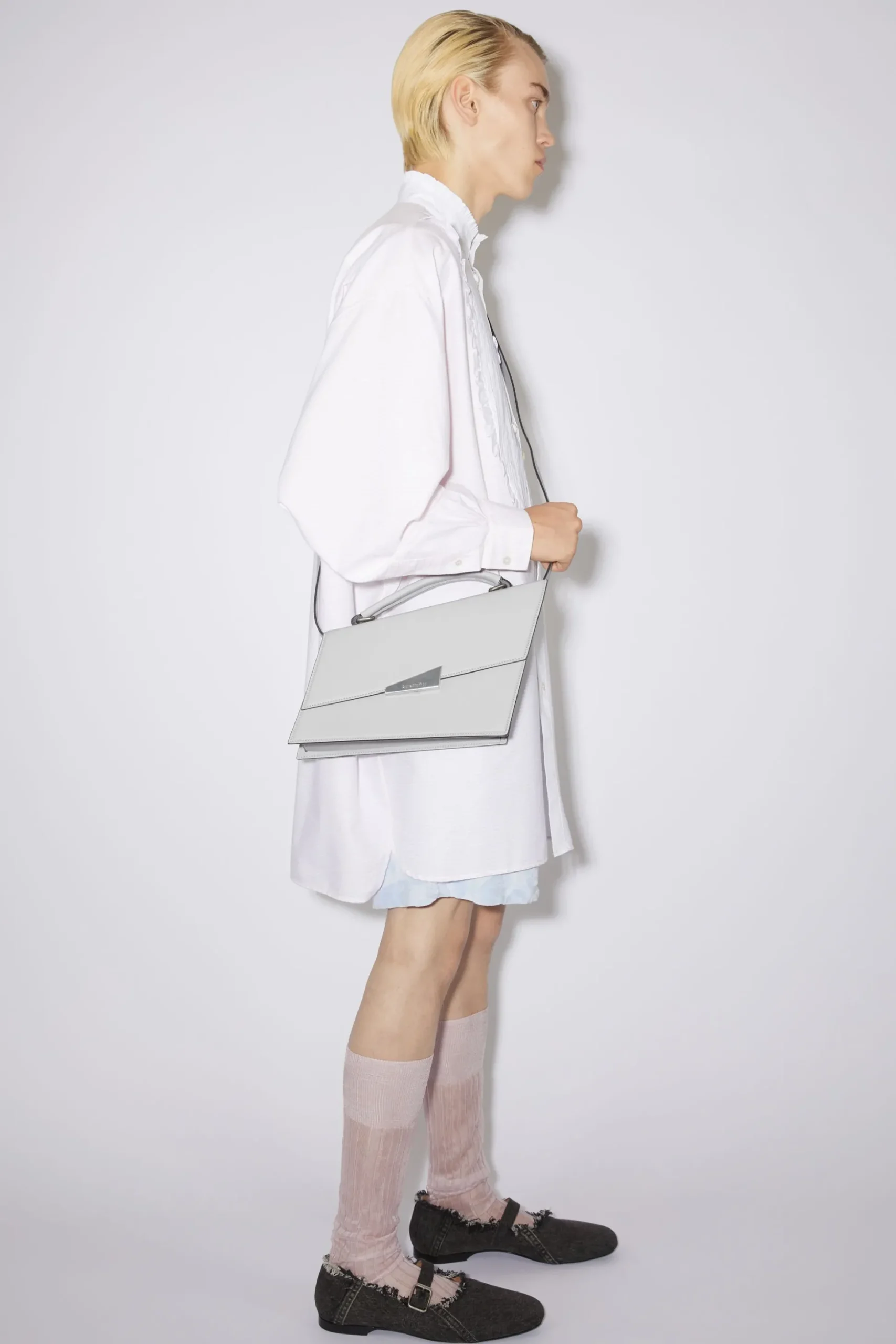 Deformierte Handtasche