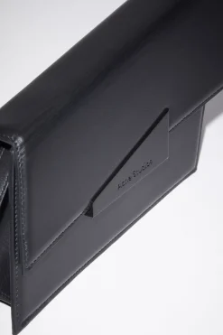Deformierte Micro-Tasche
