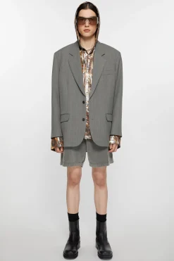 Einreihige Jacke