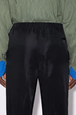 Figurnahe Hose