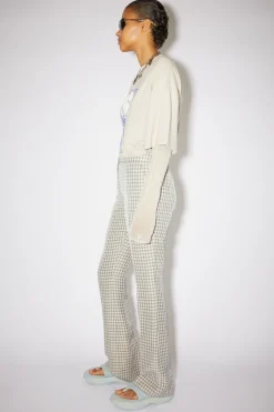 Figurnahe Hose