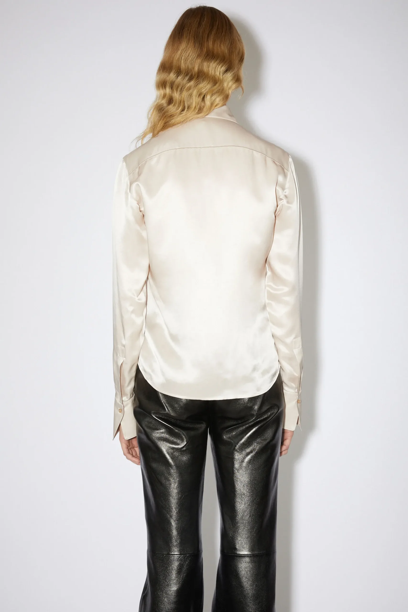 Geknopftes Satin-Hemd
