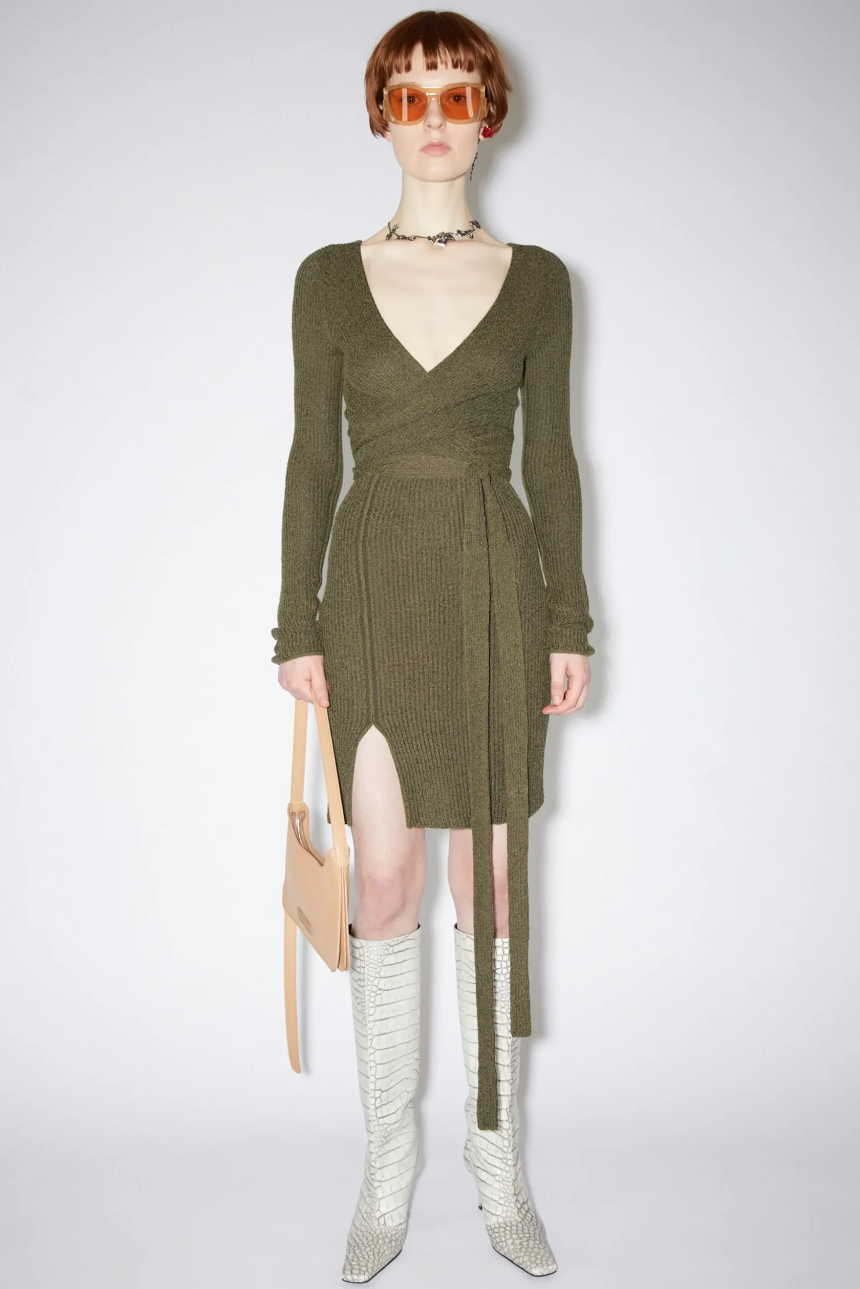 Geripptes Strickkleid