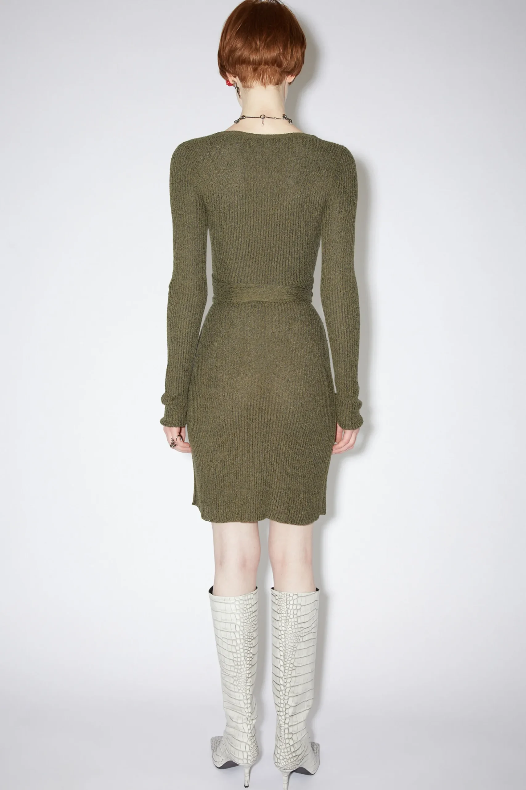 Geripptes Strickkleid