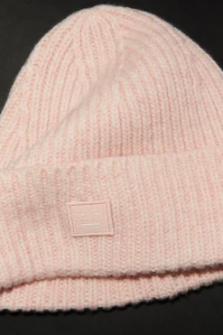 Gestrickte Beanie-Mutze Aus Wolle