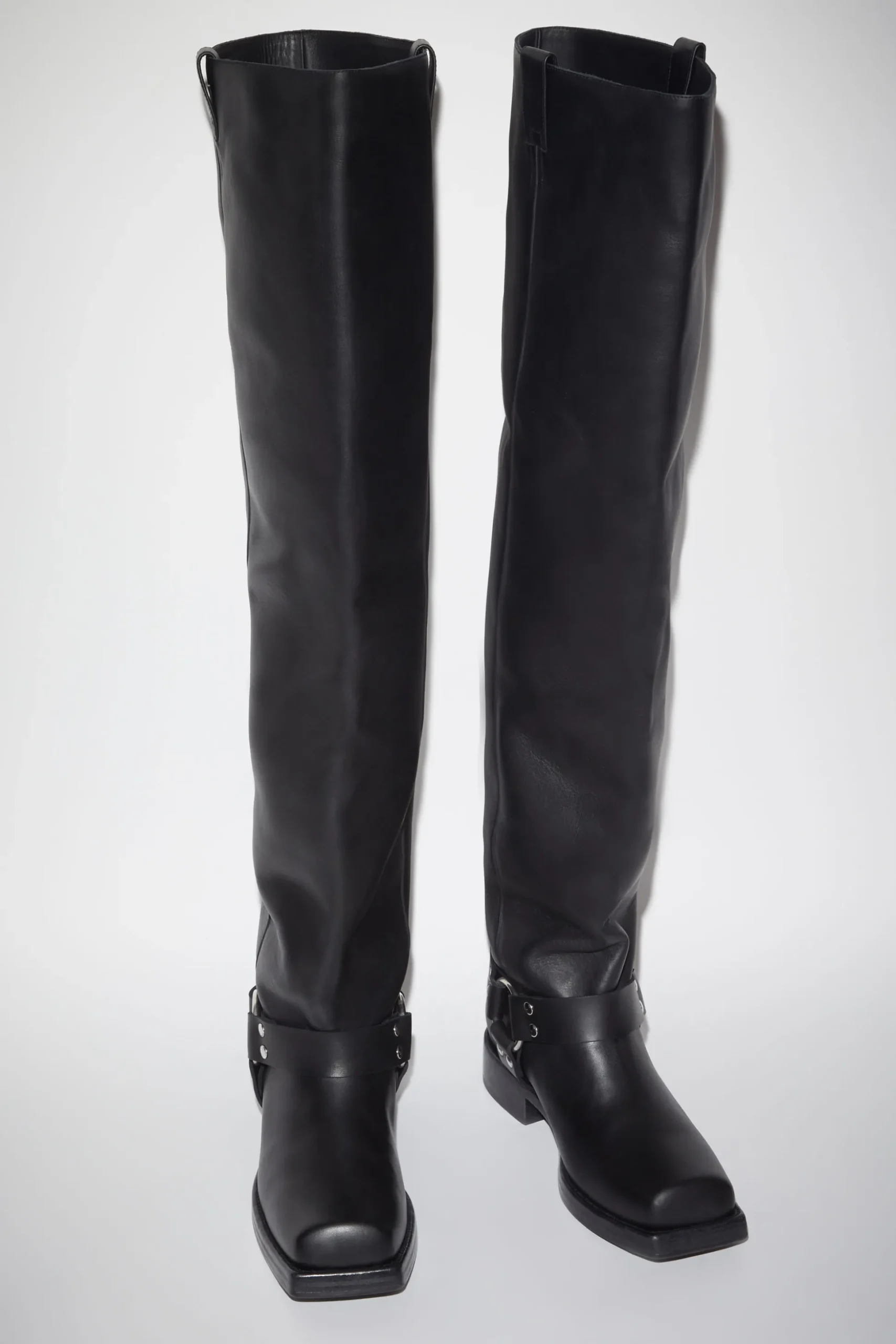 Hohe Lederstiefel