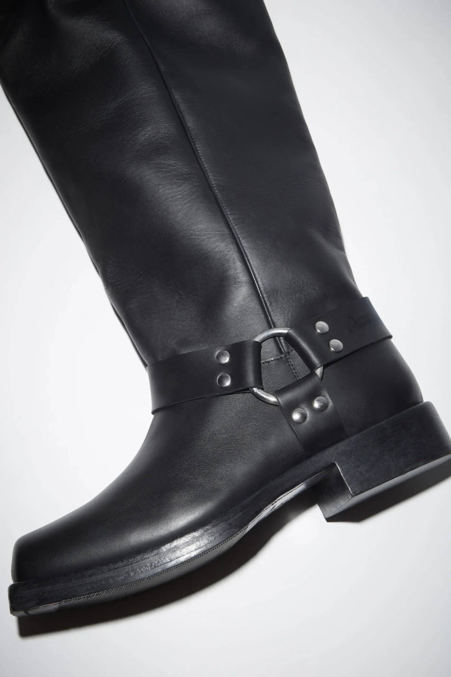 Hohe Lederstiefel