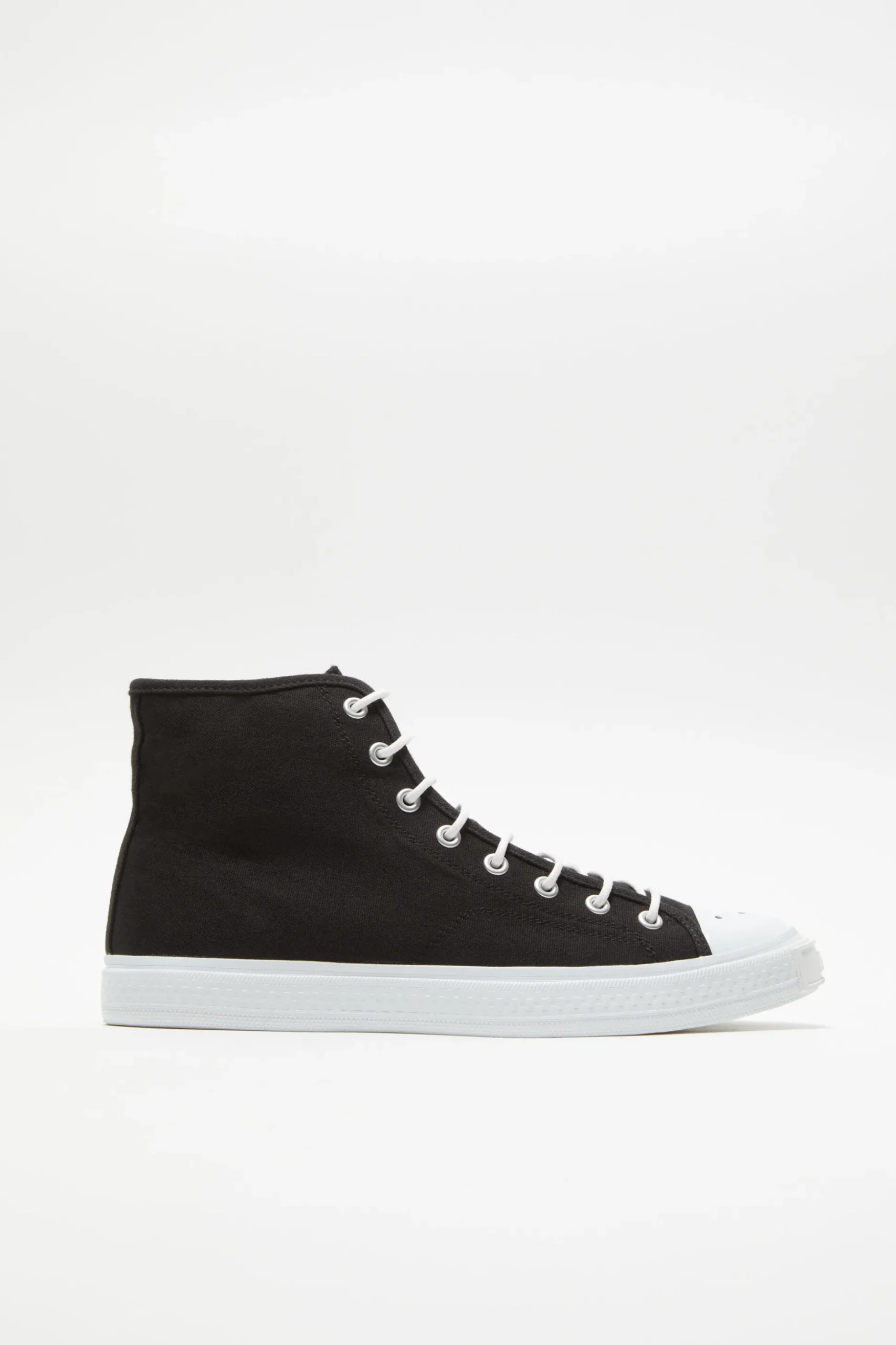Hohe Sneakers