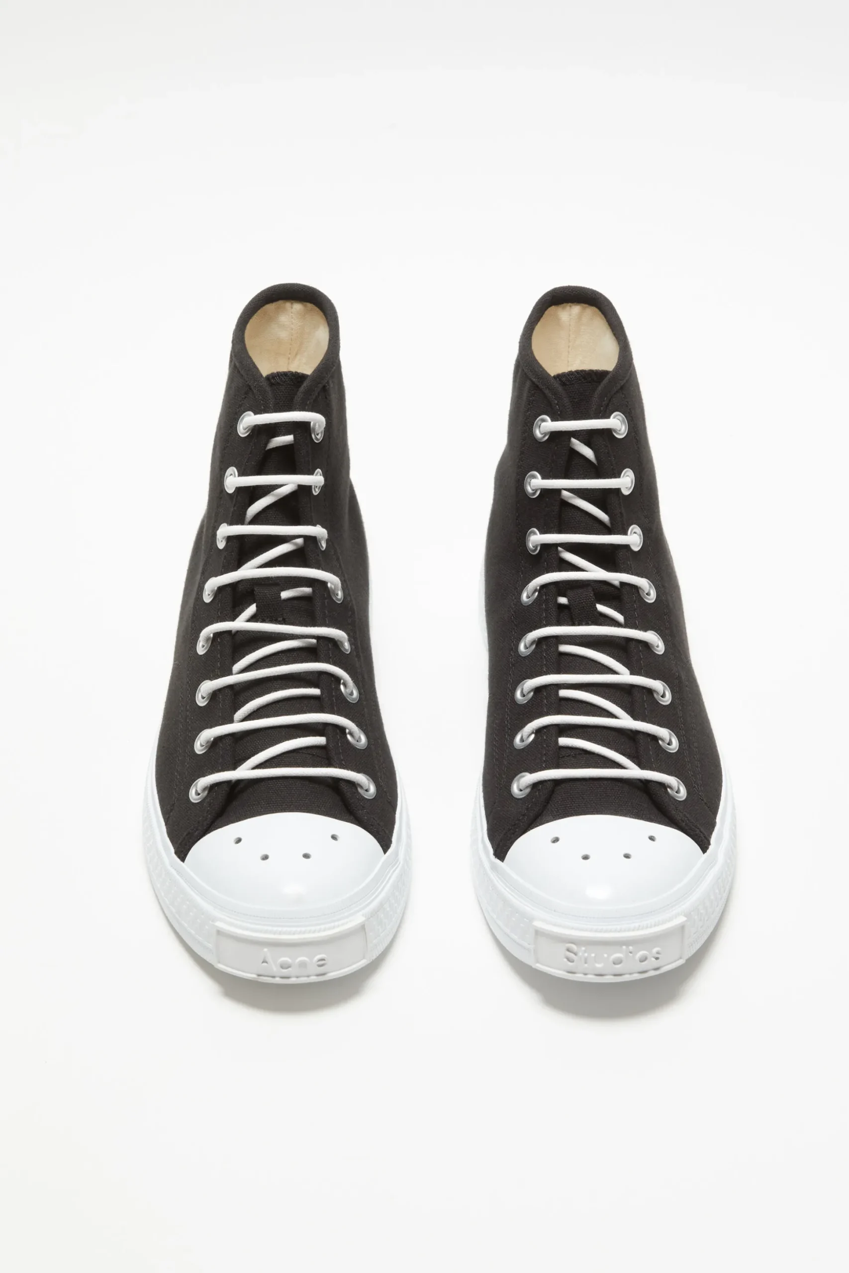 Hohe Sneakers