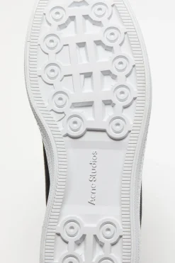 Hohe Sneakers