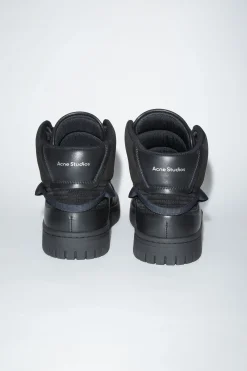 Hohe Sneakers