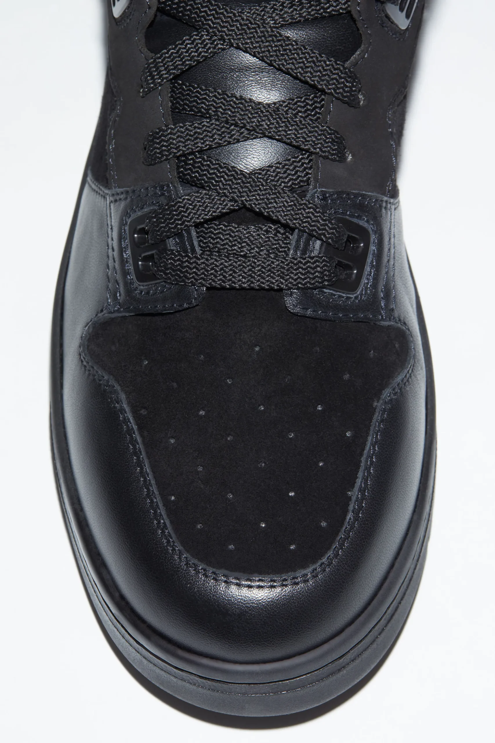 Hohe Sneakers