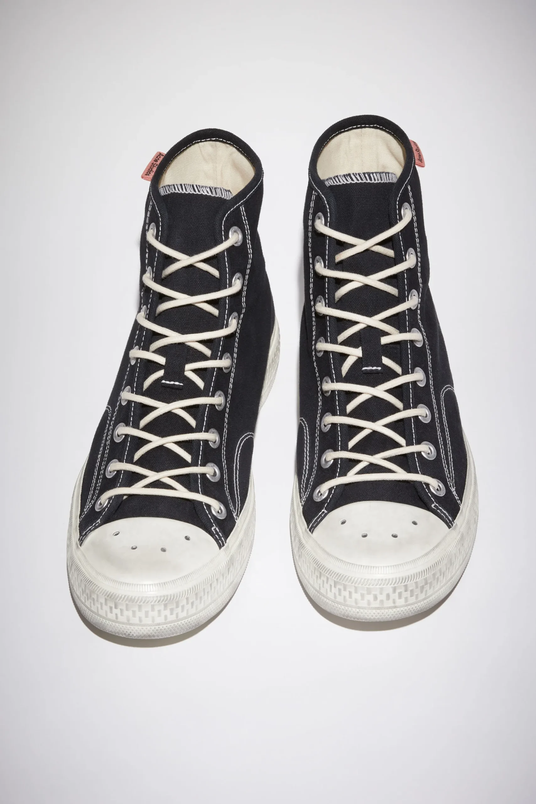 Hohe Sneakers
