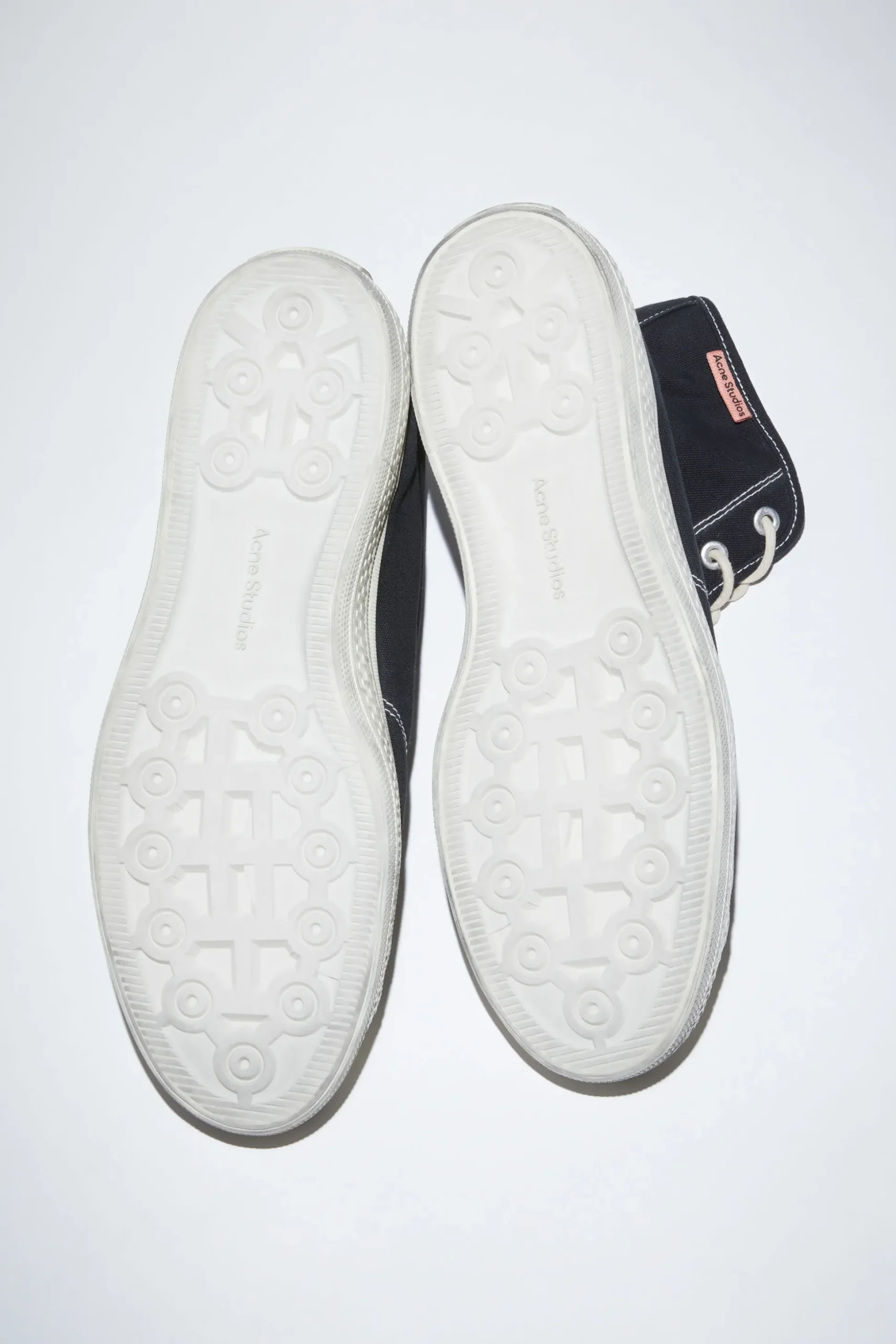 Hohe Sneakers