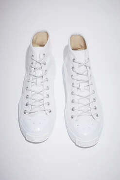 Hohe Sneakers