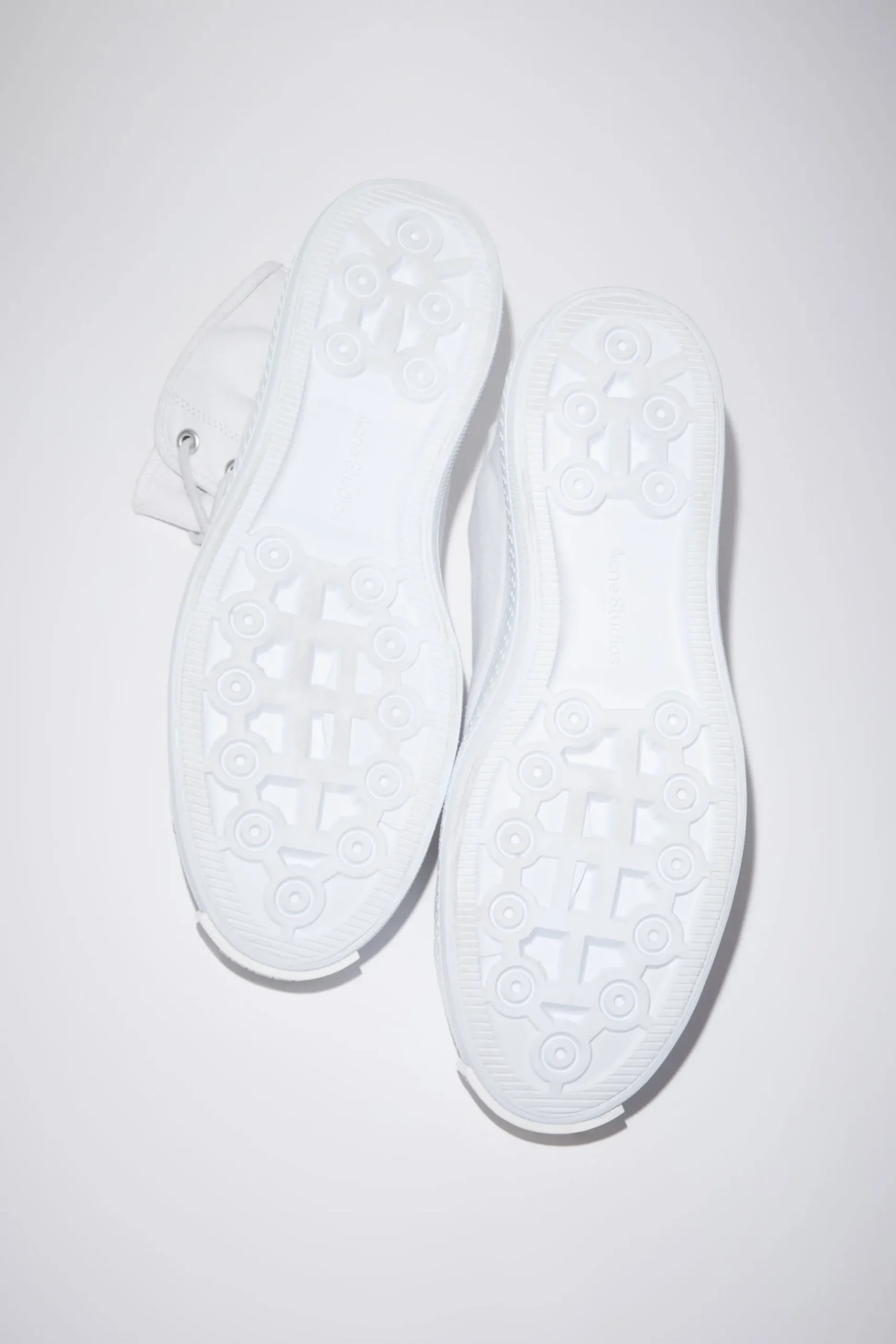 Hohe Sneakers