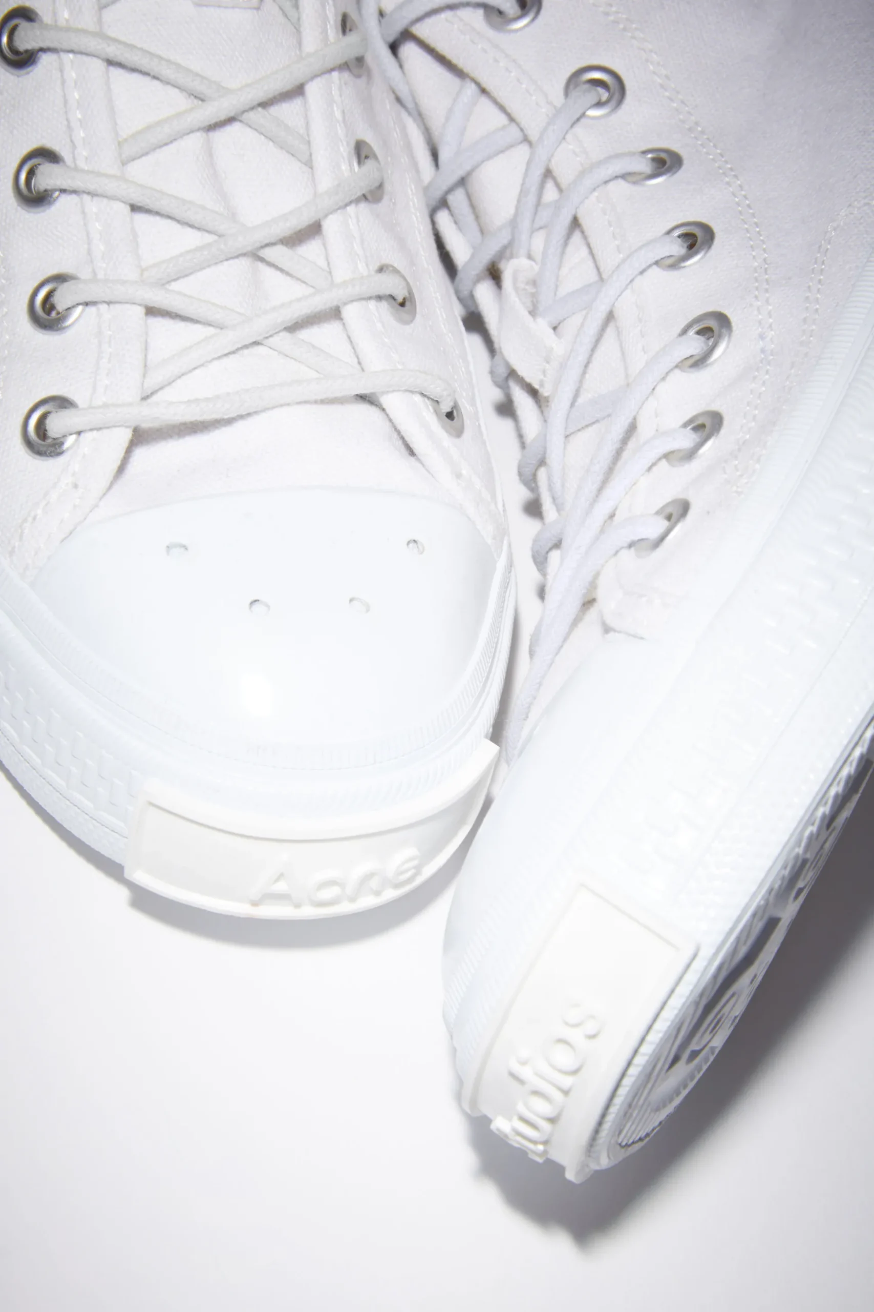 Hohe Sneakers