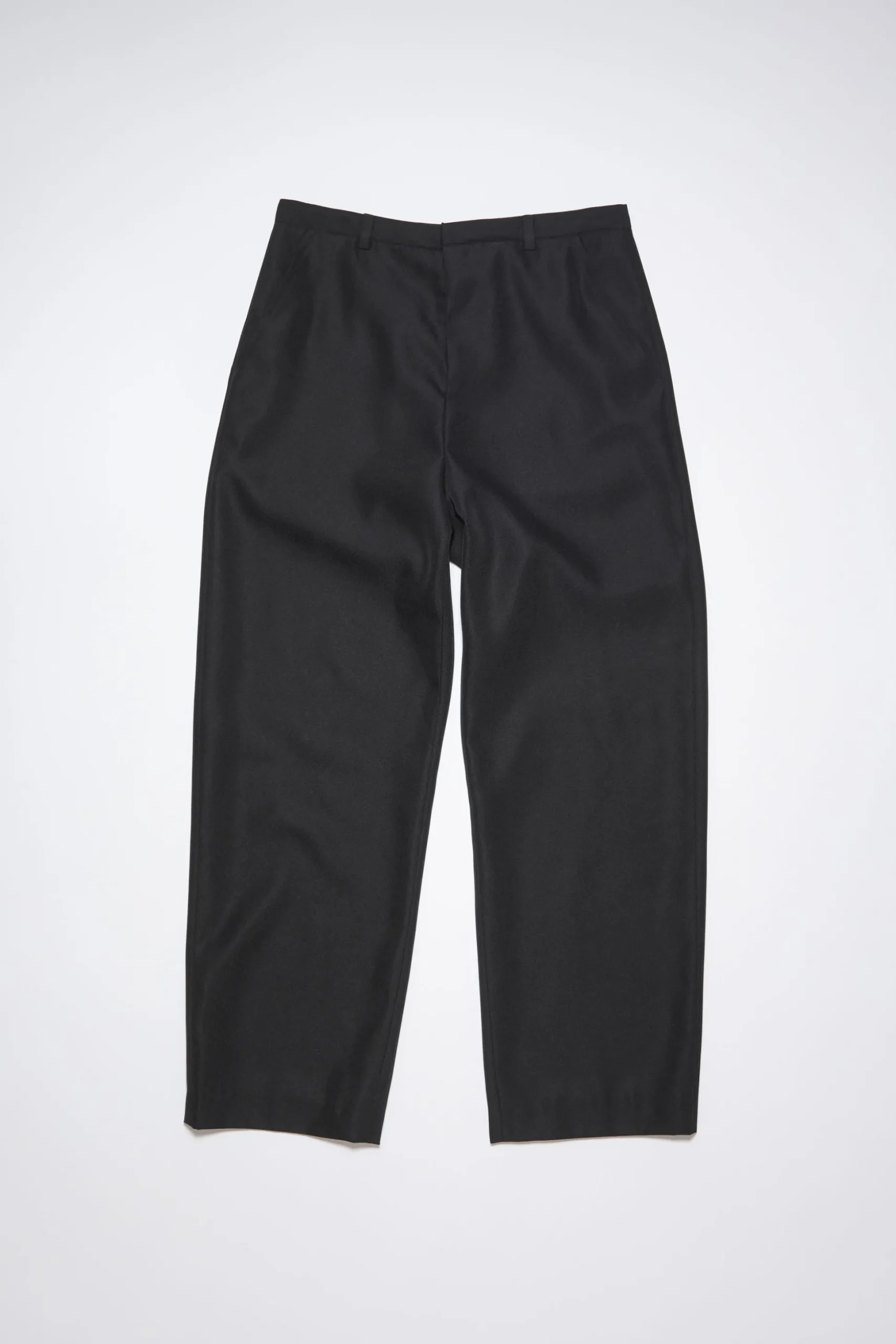 Hose In Normaler Passform