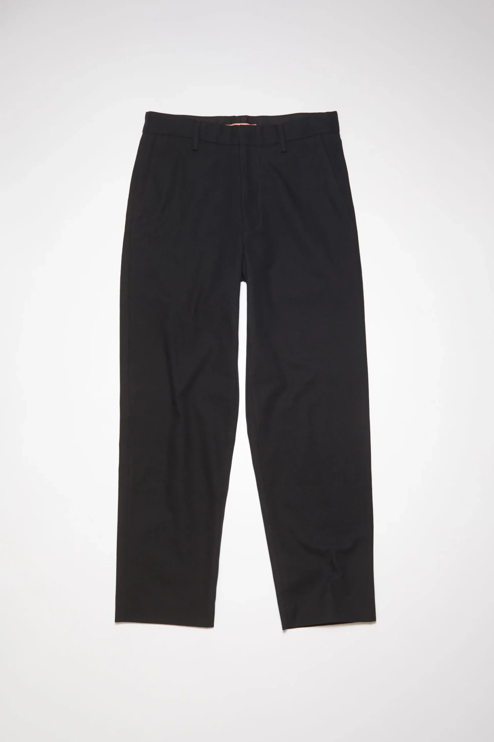 Hose In Normaler Passform
