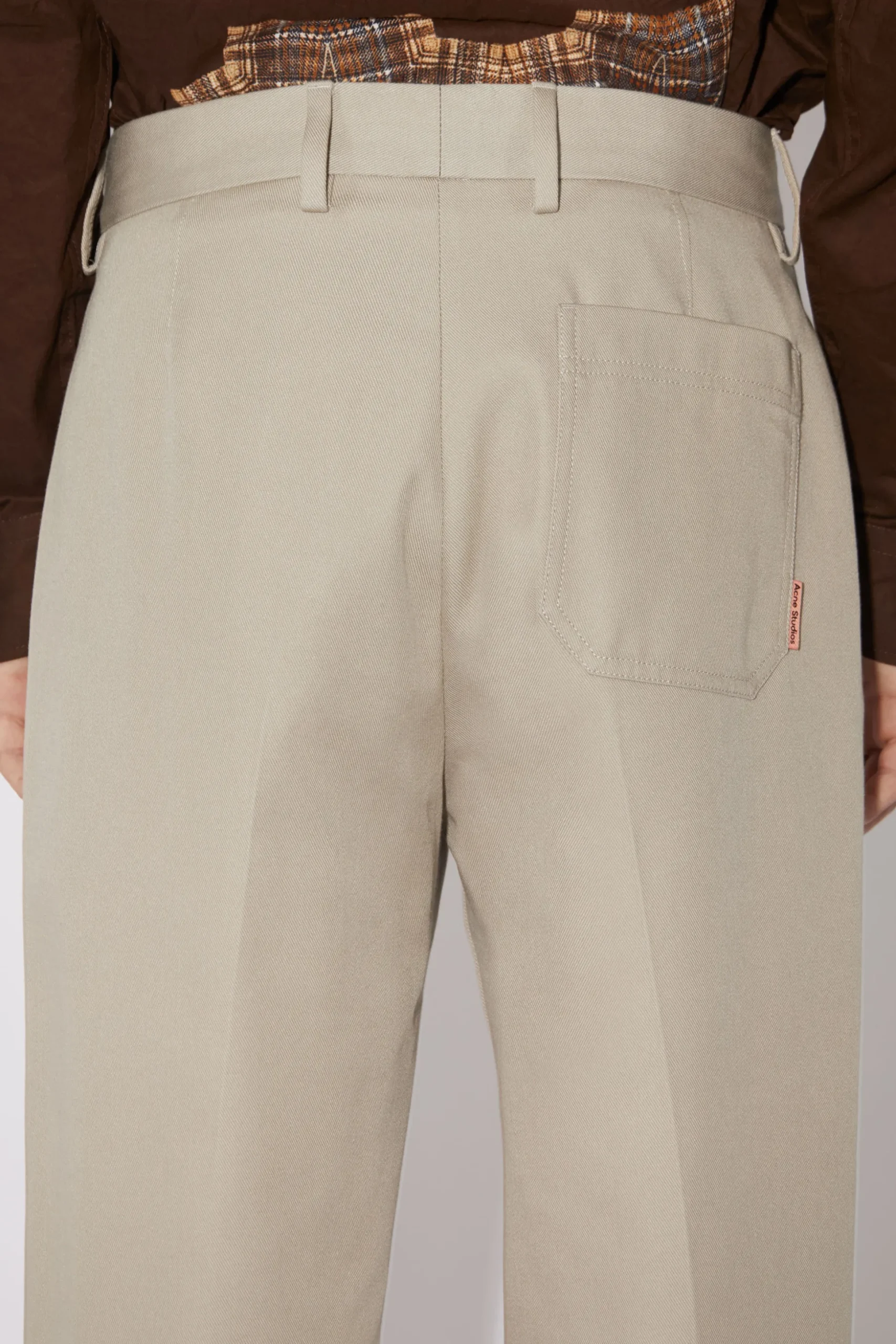 Hose In Normaler Passform