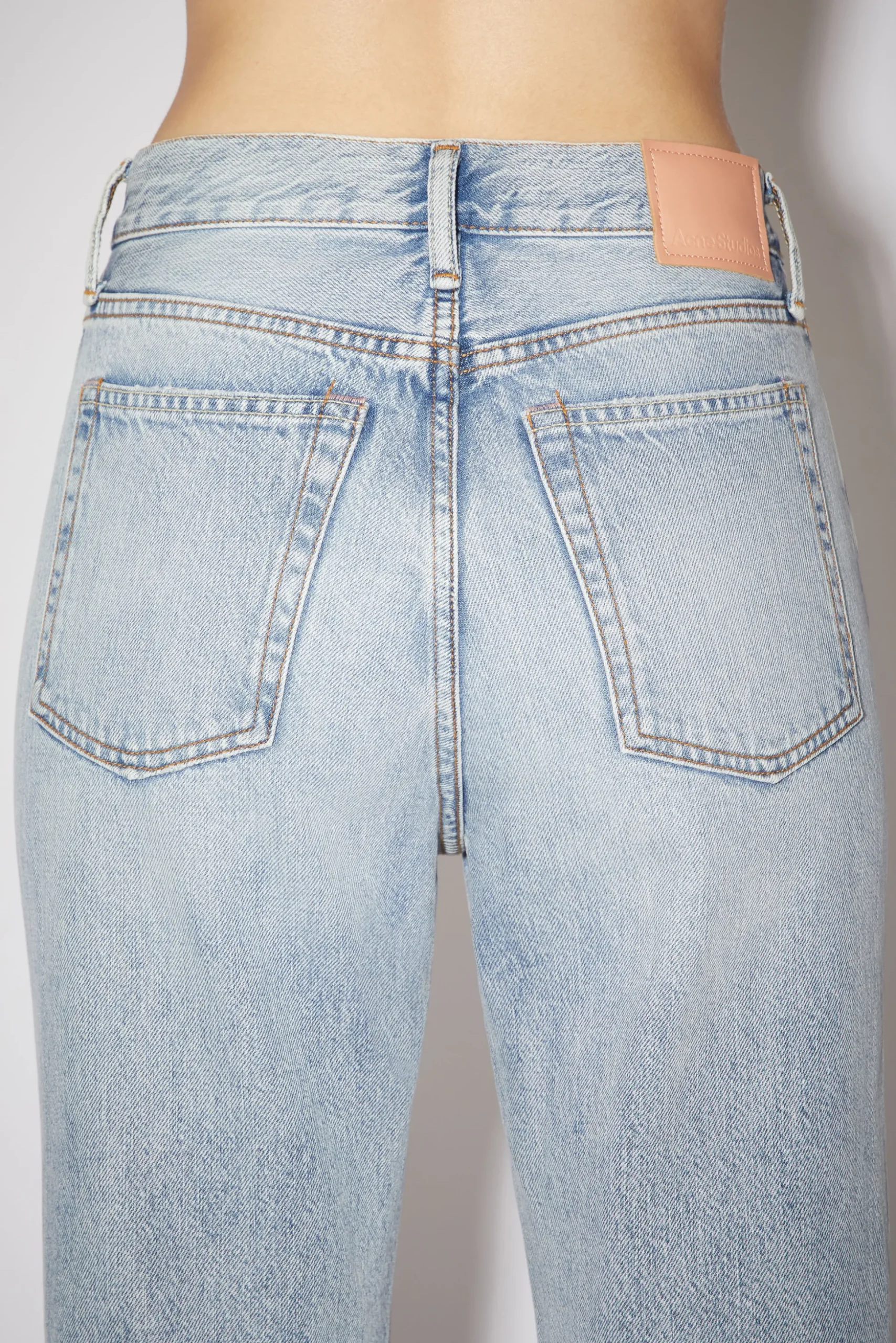 Jeans In Gerader Passform