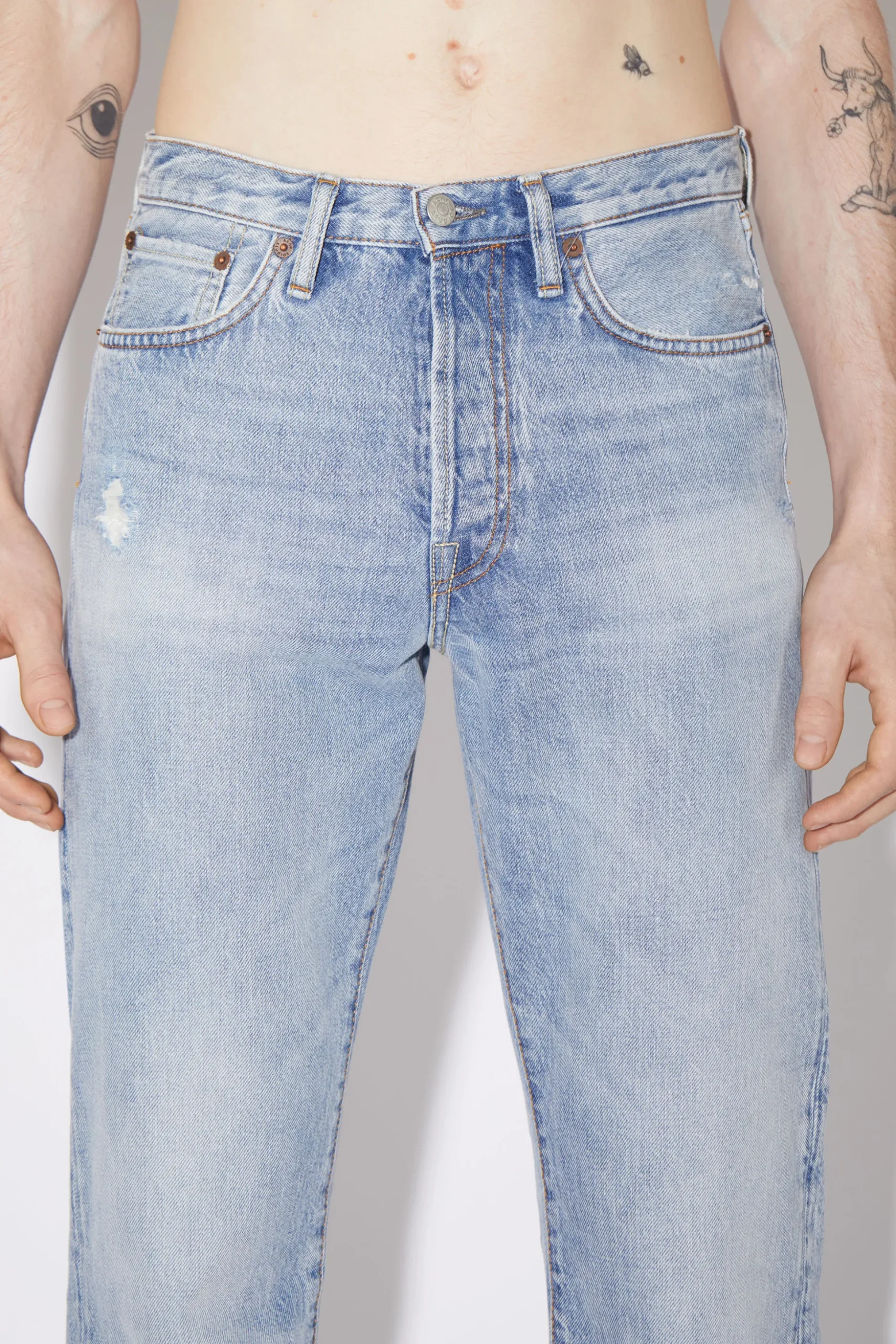 Jeans In Gerader Passform