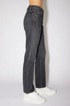 Jeans In Gerader Passform