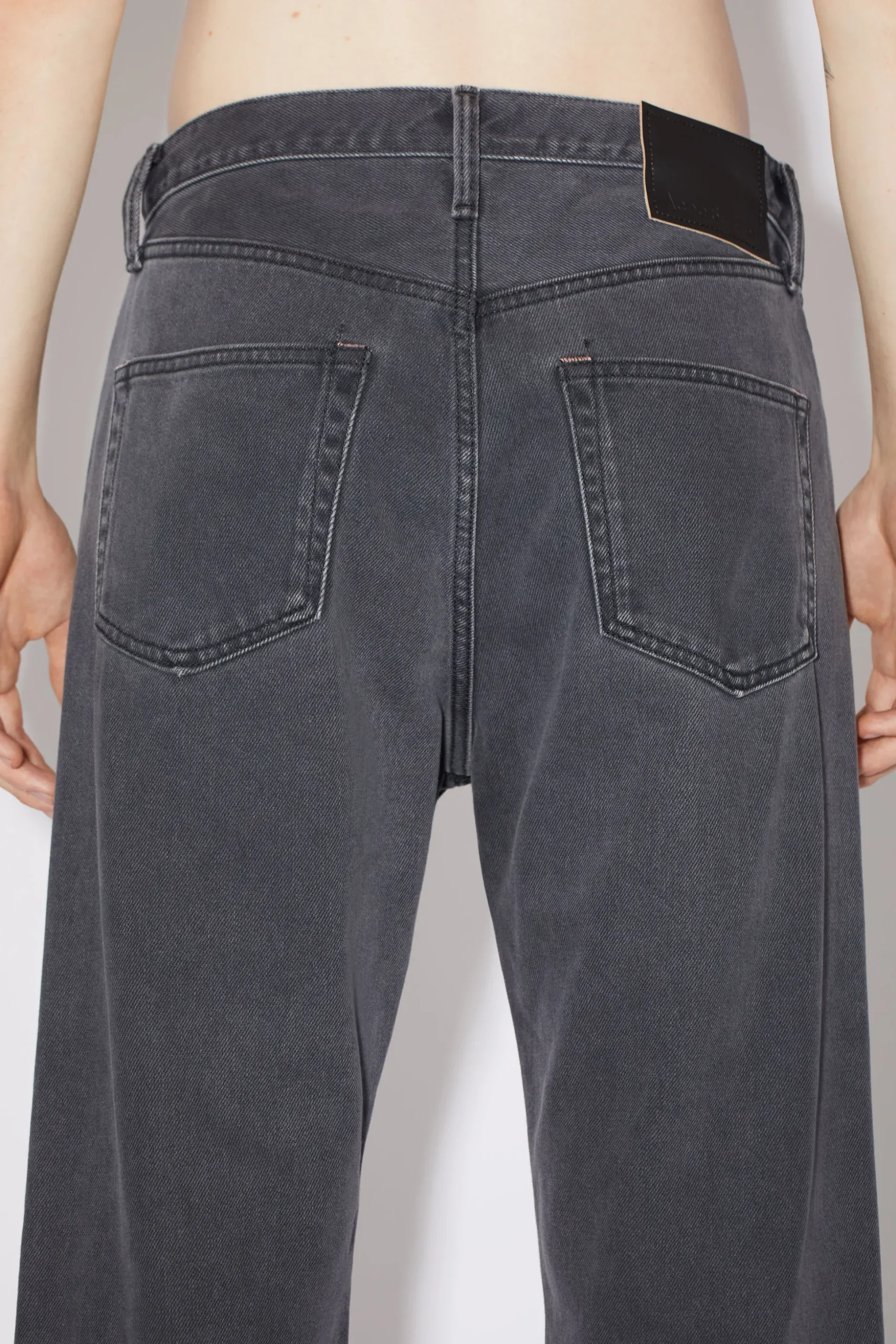 Jeans In Lockerer Passform – 2003