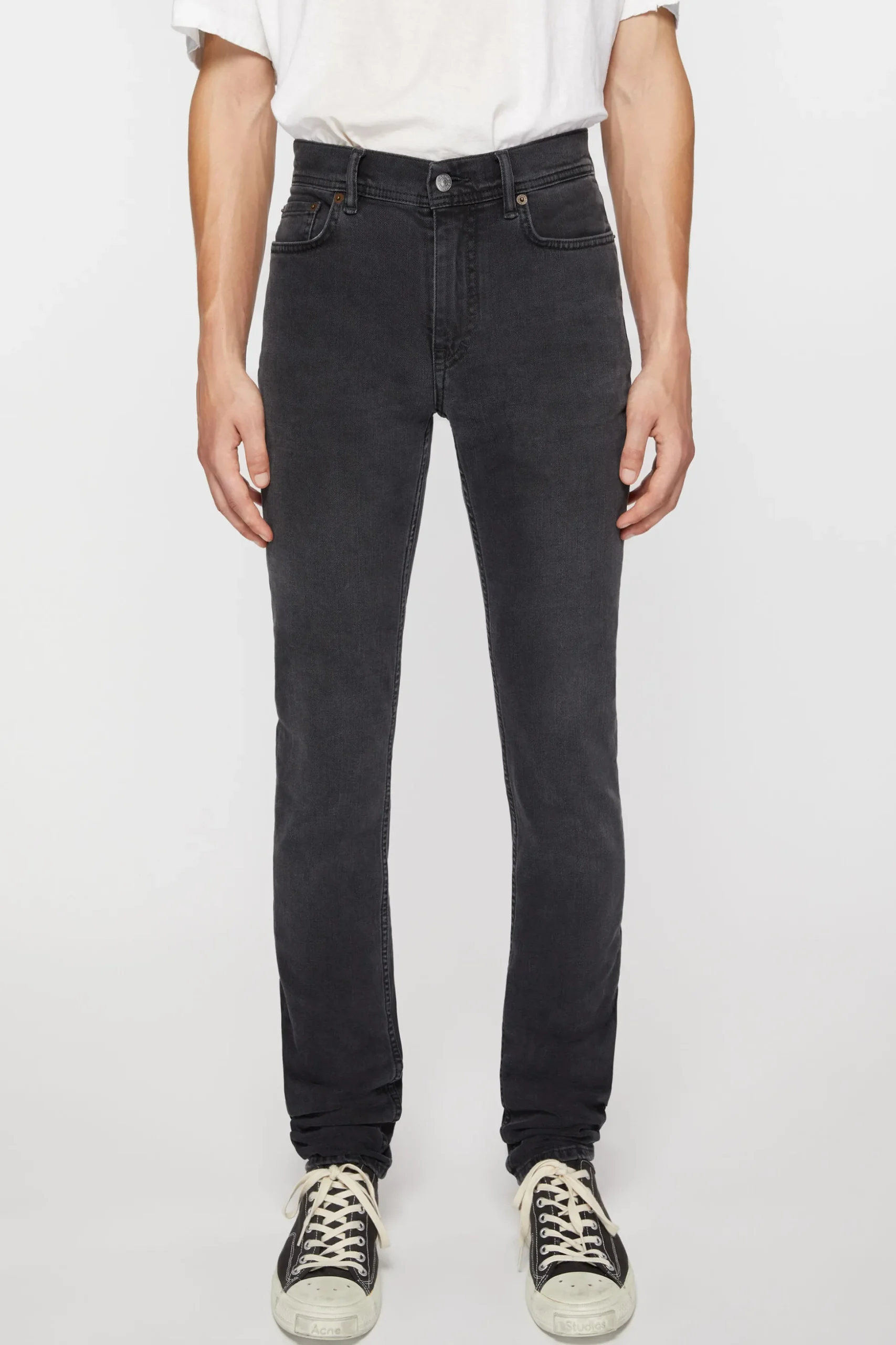 Jeans Mit Enger Passform – North