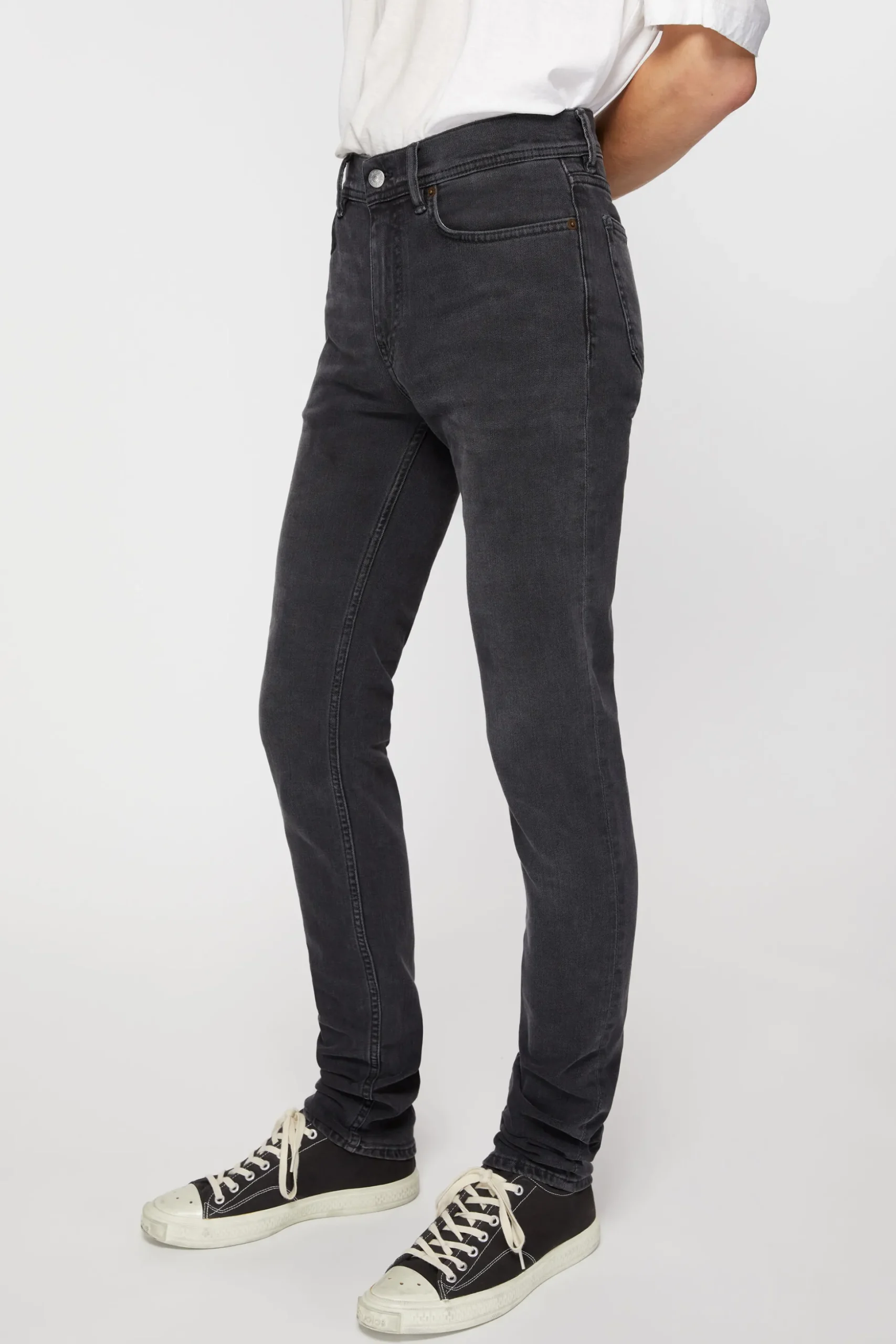 Jeans Mit Enger Passform – North