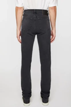Jeans Mit Enger Passform – North