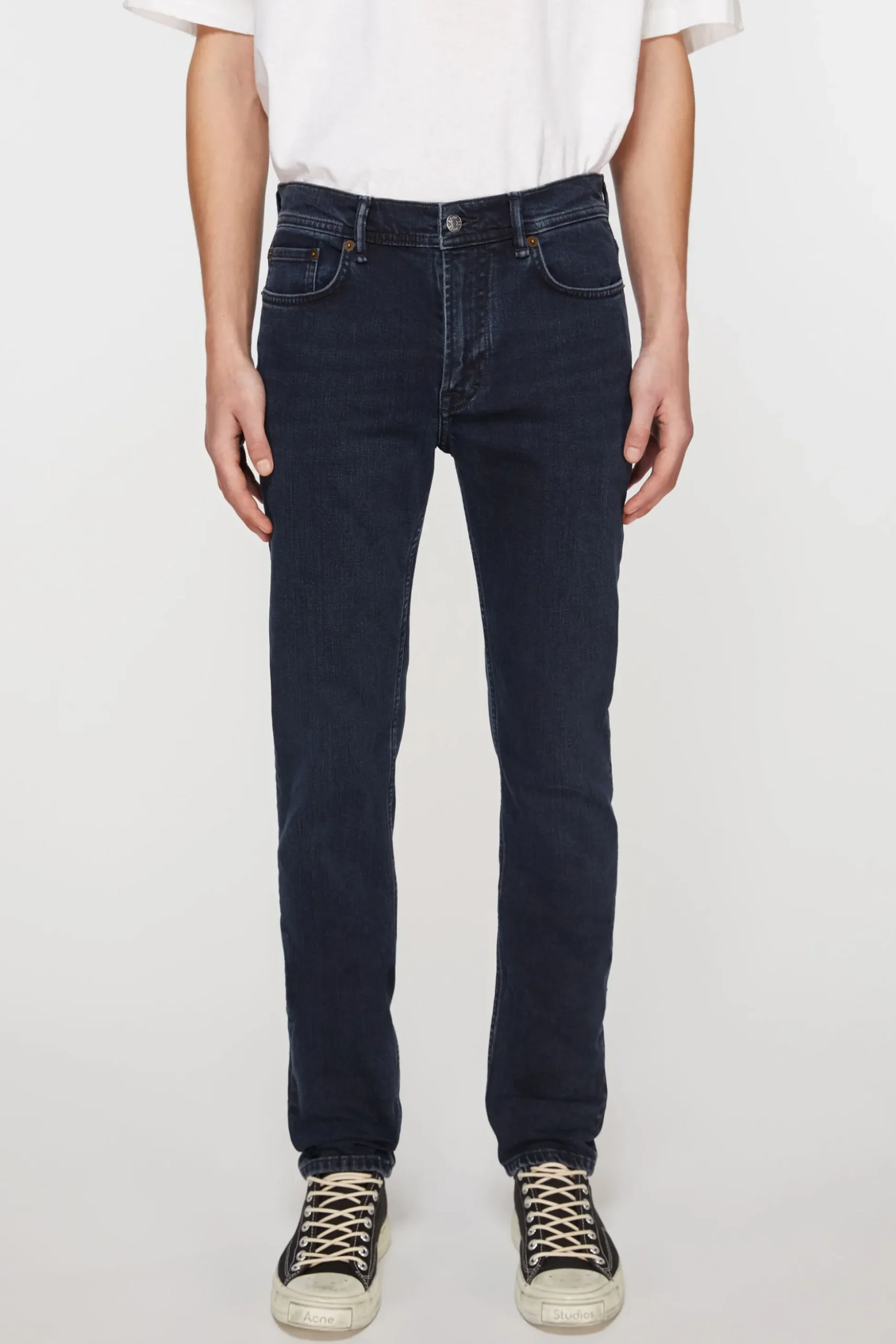 Jeans Mit Enger Passform – North