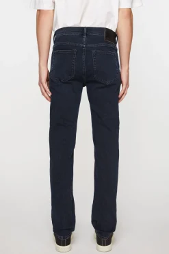 Jeans Mit Enger Passform – North